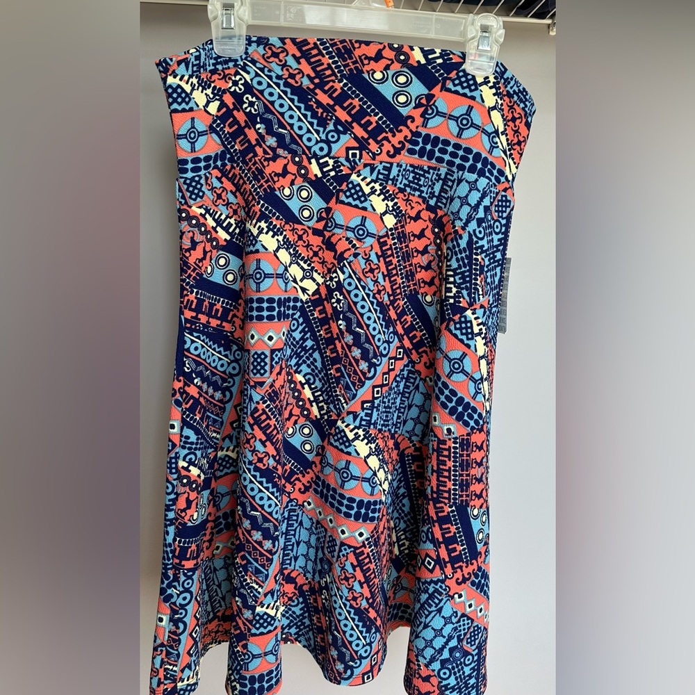 LULA ROE size XL, geometric designed skirt. NWT.